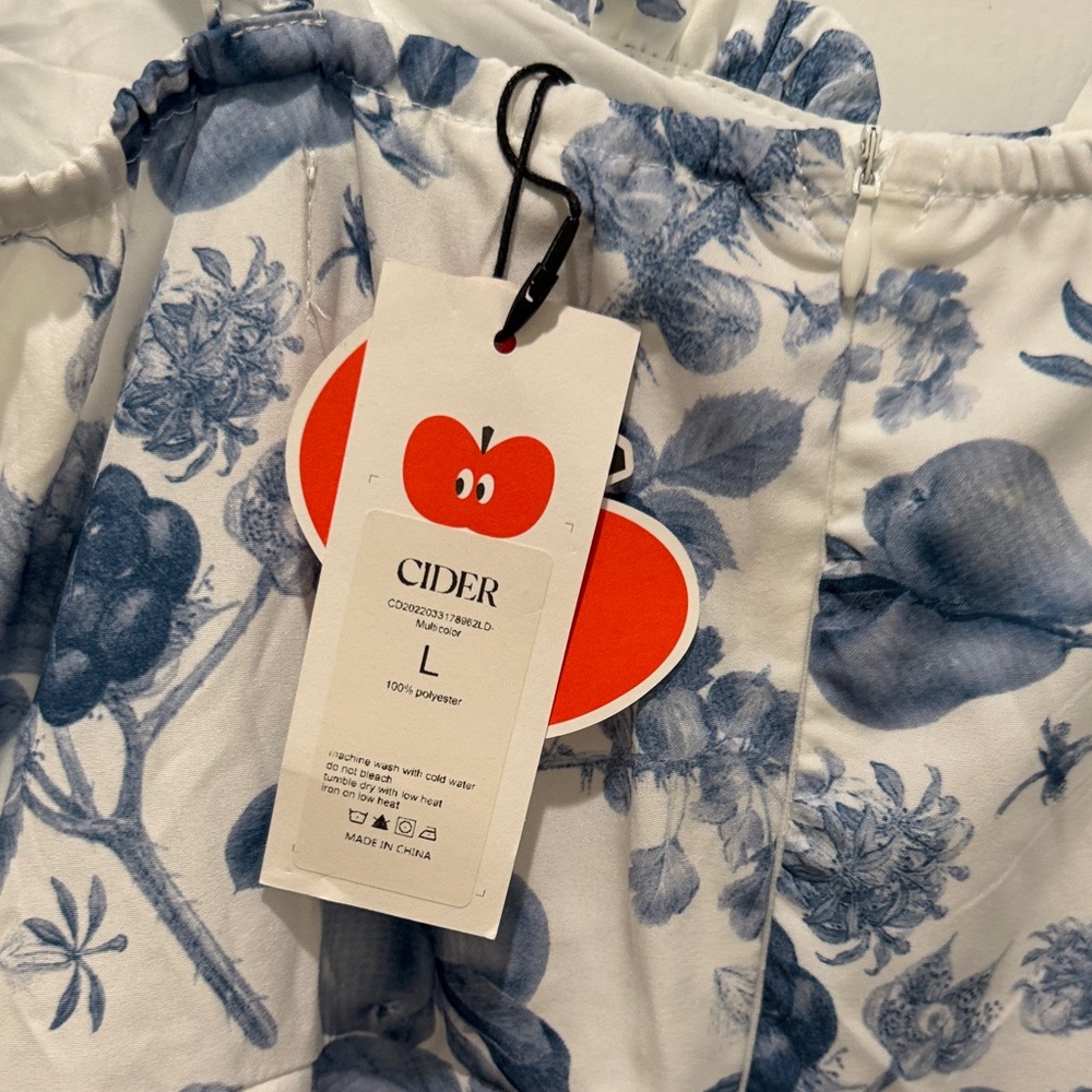 Cider Blue and White Floral Maxi Dress - Picture 7 of 8